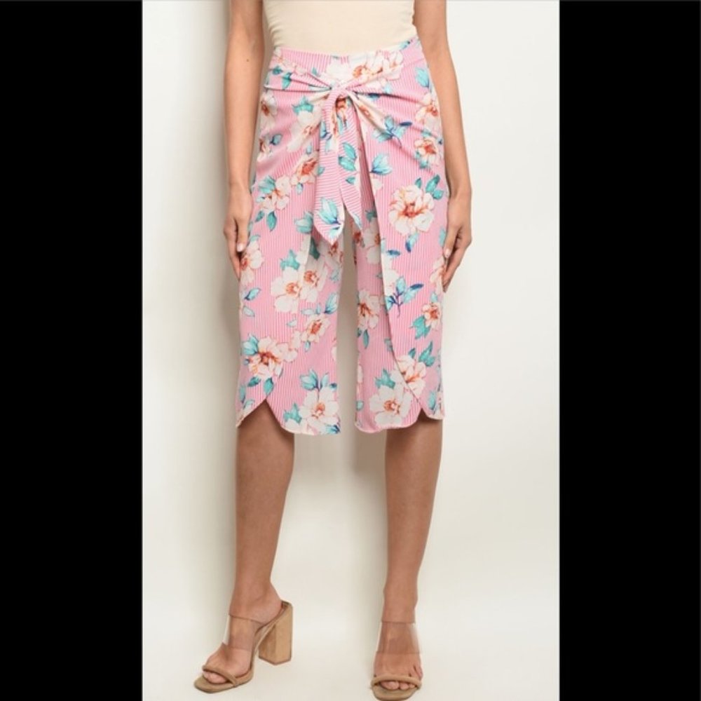 Womens floral stripe capri pants size L